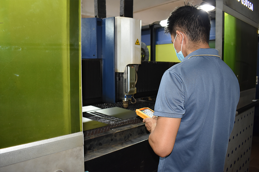 硬件、軟件系統研發、生產、銷售、服務